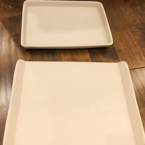 Pampered Chef stoneware set of 2